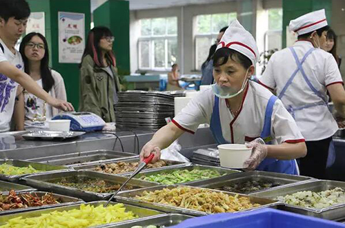 食堂里每天都在發生些什么，你一定不知道