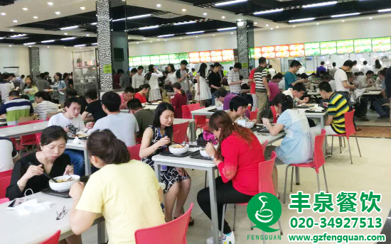 選擇企業(yè)類食堂承包商需要注意什么問(wèn)題？