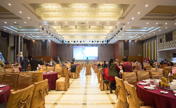 廣州豐泉餐飲公司2017年會暨迎春晚會