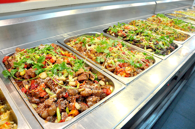 食堂承包助企業(yè)降低成本，減輕后勤食堂管理