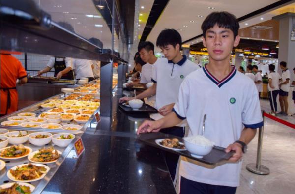 食堂承包公司對(duì)于企業(yè)的作用僅僅是省事而已嗎？