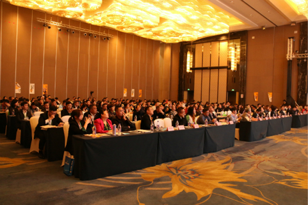 喜訊丨廣州豐泉餐飲榮獲“2019年度廣東優秀服務商”稱號！